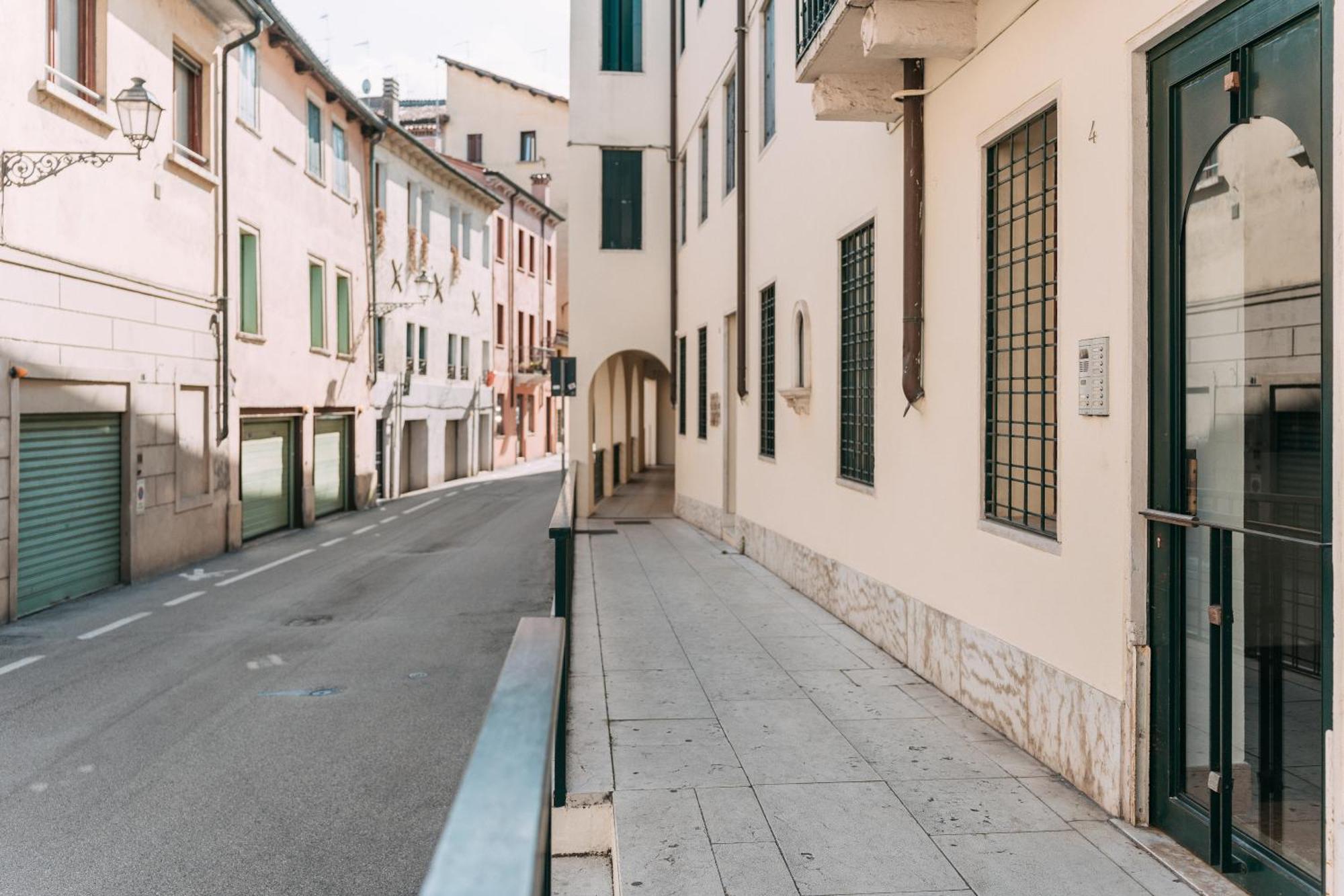 Palladio Apartment - Vista Fiume, In Centro Con Garage Vicenza Zewnętrze zdjęcie