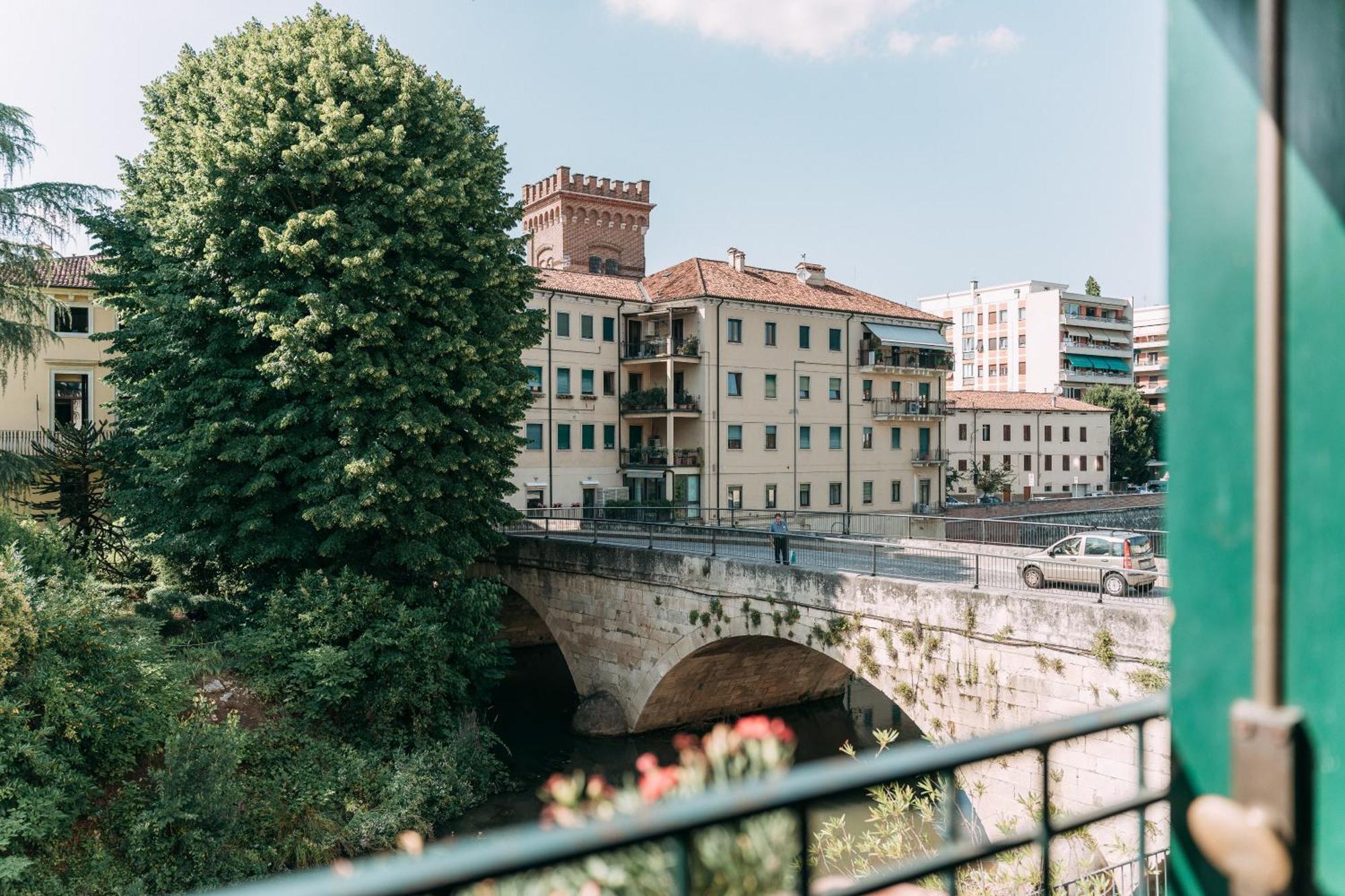 Palladio Apartment - Vista Fiume, In Centro Con Garage Vicenza Zewnętrze zdjęcie